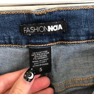 Fashion nova blue jeans